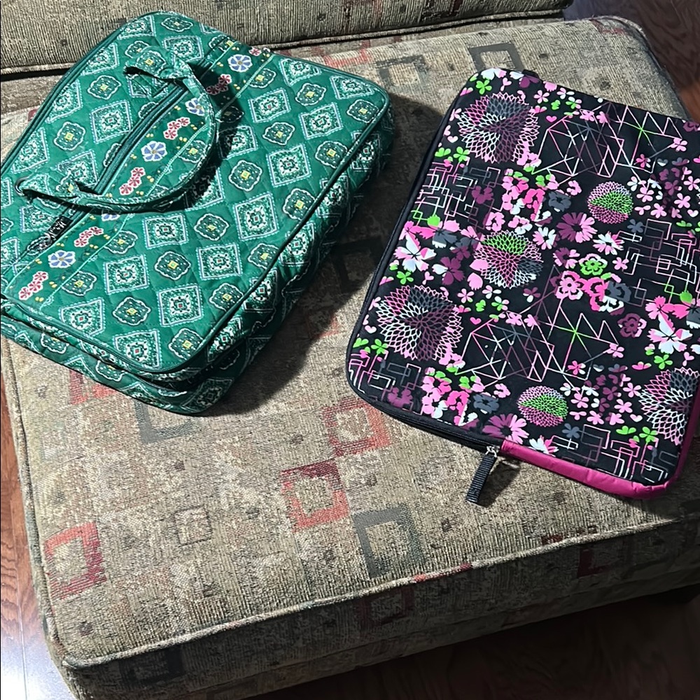 Elegant Green Patterned Laptop Bag